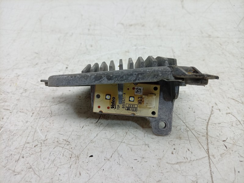 Recambio de centralita luces para bmw x1 (f48) sdrive 18 d referencia OEM IAM  90068145 