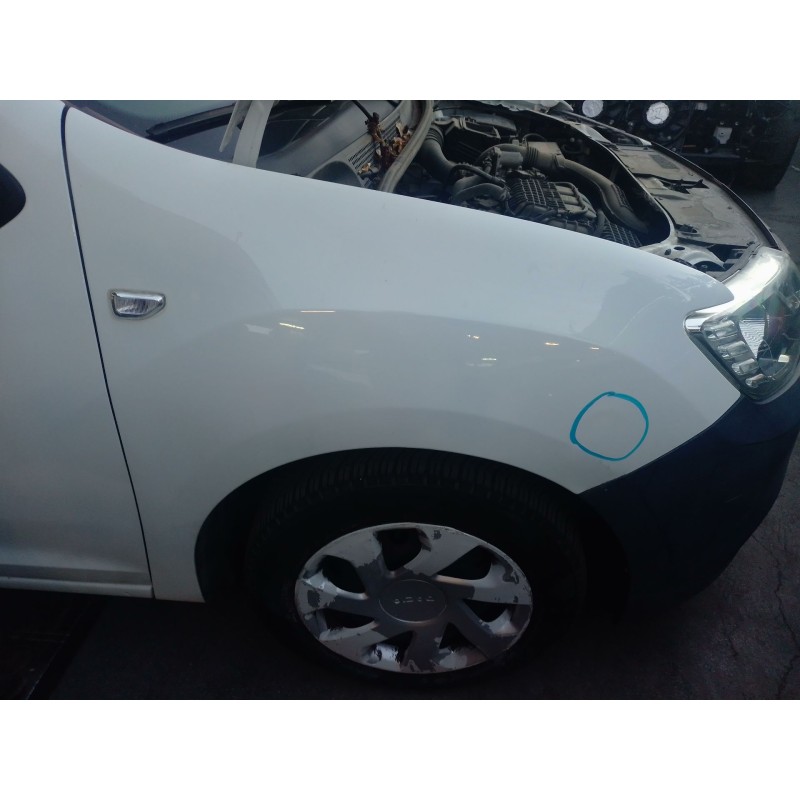 Recambio de aleta delantera derecha para dacia sandero ii (b8_) 1.0 sce 75 (b8jc, b8jd) referencia OEM IAM   
