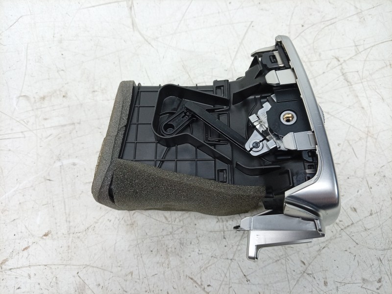 Recambio de aireador derecho para kia sportage iv (ql, qle) 1.6 gdi referencia OEM IAM  97490F1000SA1 