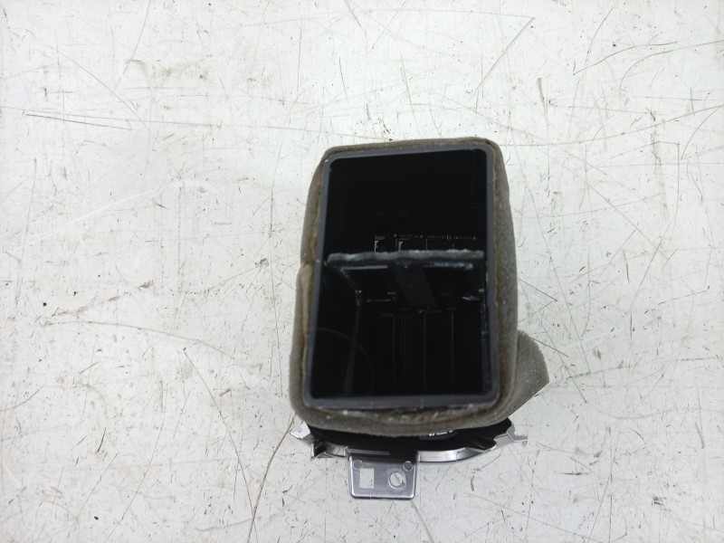 Recambio de aireador izquierdo para kia sportage iv (ql, qle) 1.6 gdi referencia OEM IAM  97480F1000SA1 