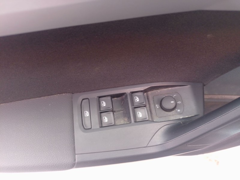 Recambio de mando elevalunas delantero izquierdo para seat ibiza v (kj1, kjg) 1.0 tsi referencia OEM IAM   