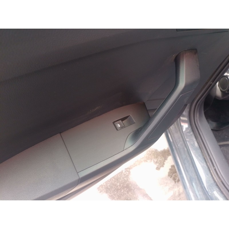 Recambio de mando elevalunas trasero izquierdo para seat ibiza v (kj1, kjg) 1.0 tsi referencia OEM IAM   