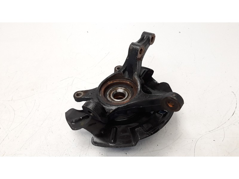 Recambio de mangueta delantera derecha para suzuki vitara 1.6 ddis comfort 4x4 referencia OEM IAM 451116M00  