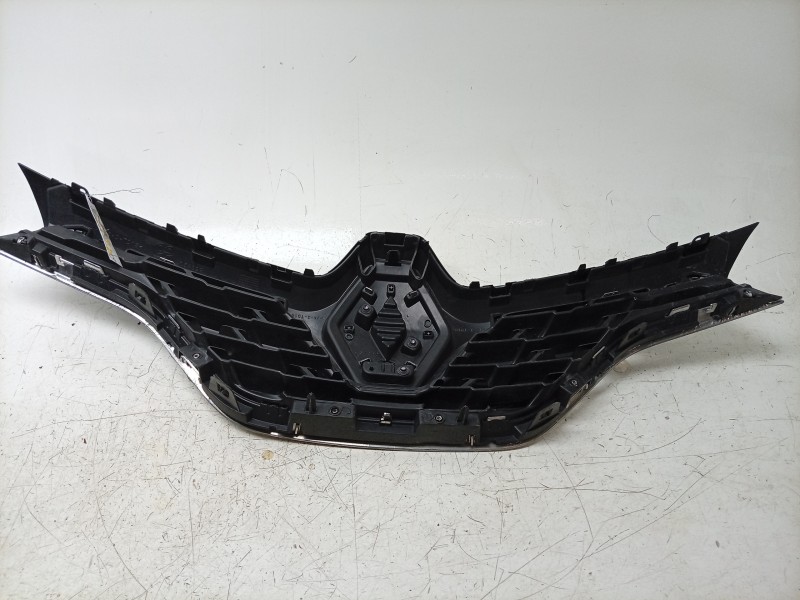 Recambio de rejilla delantera para renault captur i (j5_, h5_) 0.9 tce 90 referencia OEM IAM  623109707R 