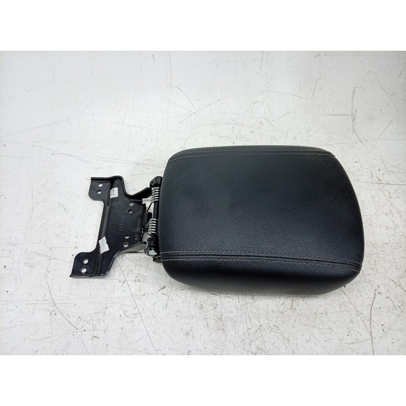 Recambio de apoyabrazos central para kia sportage iv (ql, qle) 1.6 gdi referencia OEM IAM  84660F1200WK 