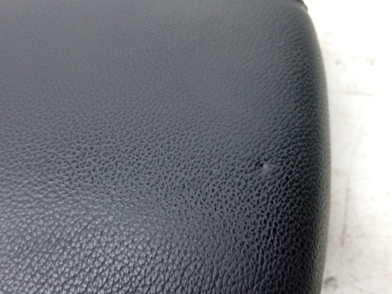 Recambio de apoyabrazos central para kia sportage iv (ql, qle) 1.6 gdi referencia OEM IAM  84660F1200WK 