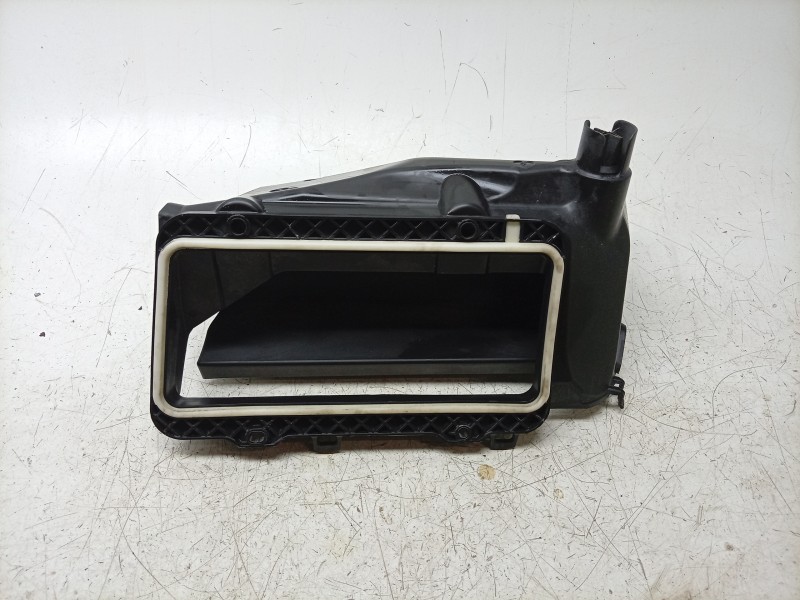Recambio de canalizador de aire para porsche taycan (y1a) 4s referencia OEM IAM  9J1815130 