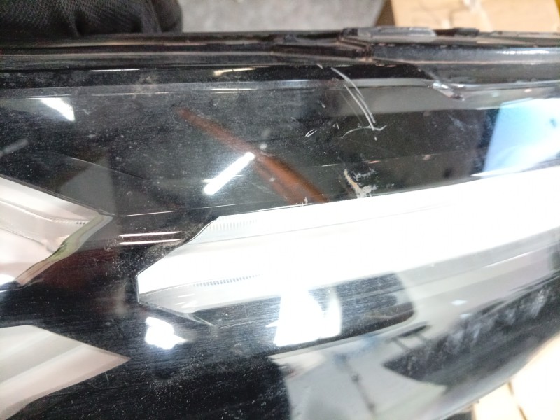 Recambio de faro derecho para dacia duster iii eco-g 100 essential referencia OEM IAM 260107725r 260107725r 