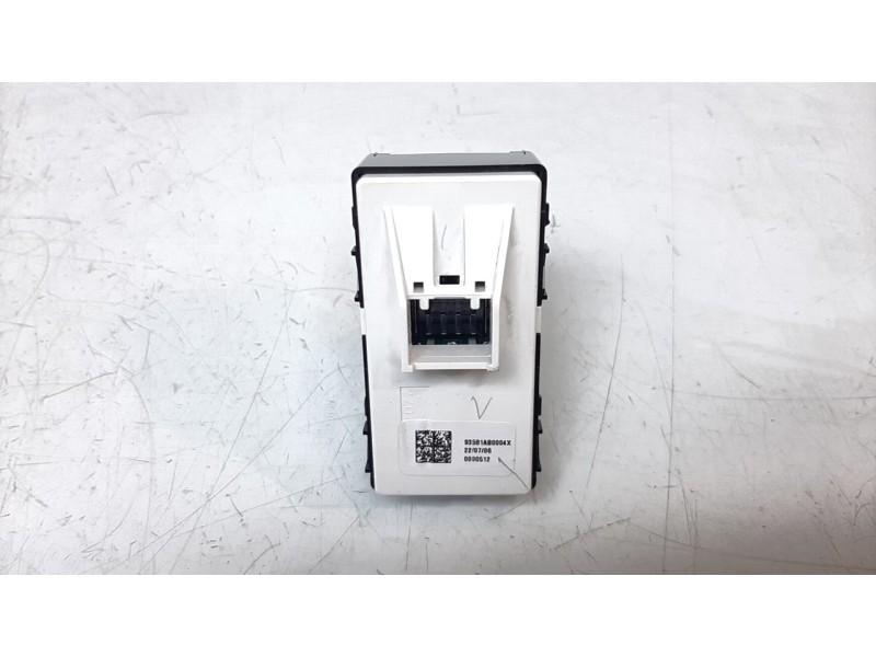 Recambio de mando elevalunas trasero izquierdo para hyundai tucson (nx) klass 2wd referencia OEM IAM 93581AB0004X  