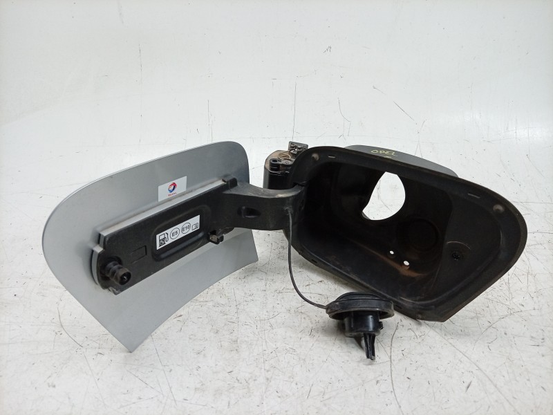 Recambio de tapa exterior combustible para opel crossland x / crossland (p17, p2qo) 1.2 (75) referencia OEM IAM  13461777 
