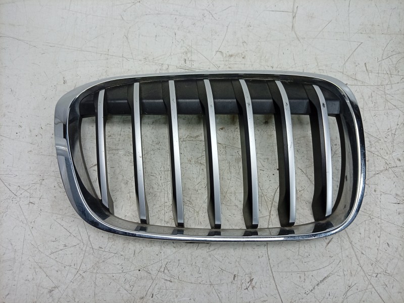 Recambio de rejilla delantera para bmw x1 (f48) sdrive 18 d referencia OEM IAM 7383366 7354824 