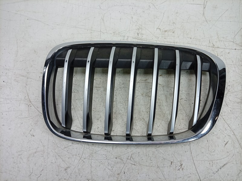 Recambio de rejilla delantera para bmw x1 (f48) sdrive 18 d referencia OEM IAM 7383365 7354823 