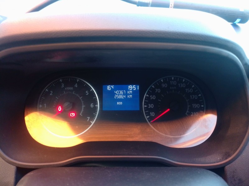 dacia duster (hm_) del año 2018