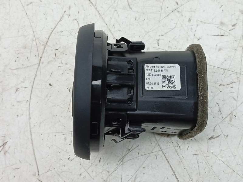 Recambio de aireador derecho para seat arona (kj7, kjp) 1.0 tsi referencia OEM IAM  6F0819204 