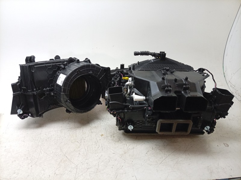 Recambio de calefaccion entera normal para porsche taycan (y1a) 4s referencia OEM IAM  9J1820005 