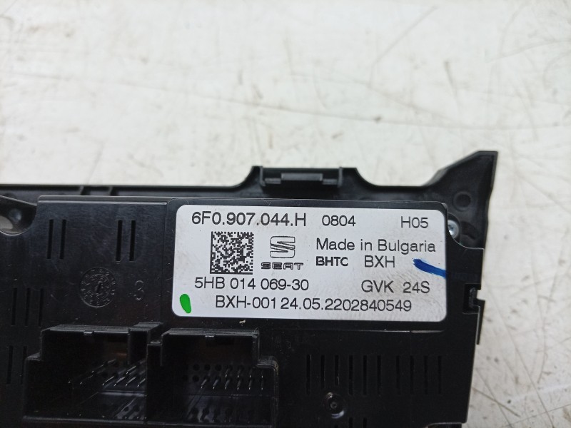 Recambio de mando climatizador para seat arona (kj7, kjp) 1.0 tsi referencia OEM IAM  6F0907044 