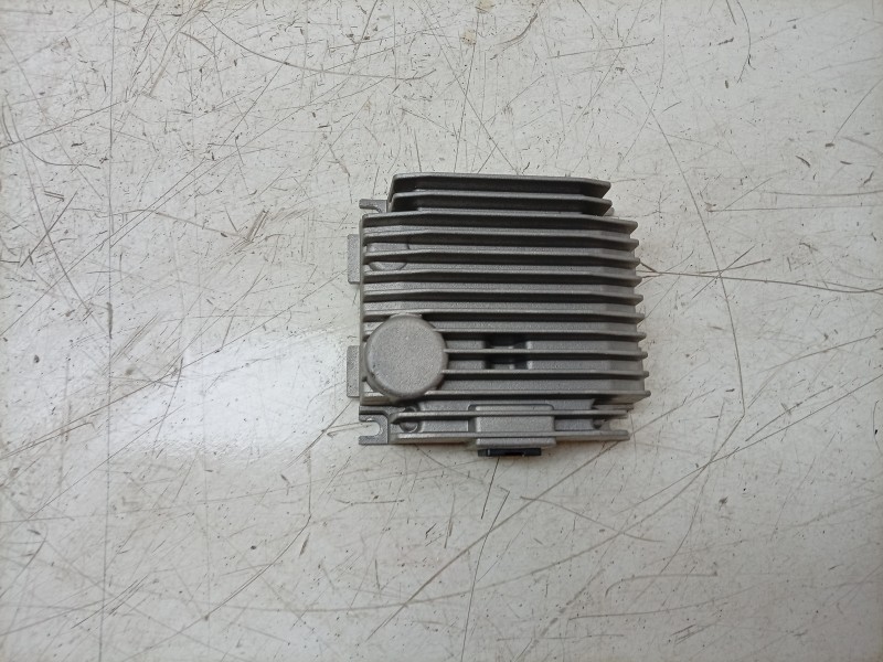 Recambio de modulo electronico para porsche taycan (y1a) 4s referencia OEM IAM  9J1035446 