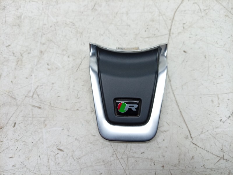 Recambio de moldura para jaguar e-pace first edition referencia OEM IAM  J9C318443AA 