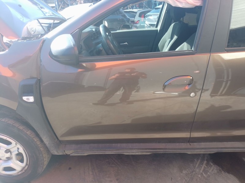 Recambio de puerta delantera izquierda para dacia duster (hm_) 1.2 tce 125 (hmma) referencia OEM IAM   