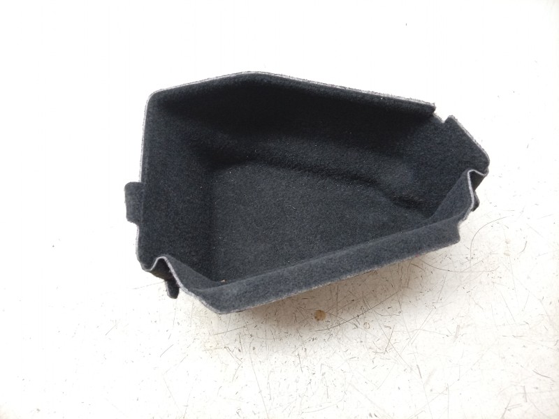 Recambio de tapizado maletero suelo para porsche taycan (y1a) 4s referencia OEM IAM  9J1867428 