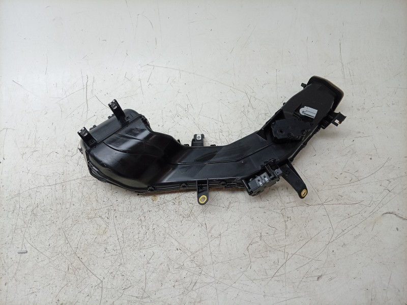 Recambio de aireador izquierdo para porsche taycan (y1a) 4s referencia OEM IAM  9J1819701 
