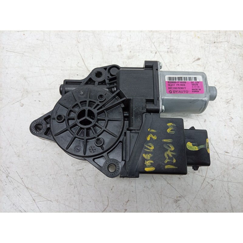 Recambio de motor elevalunas delantero derecho para kia sportage iv (ql, qle) 1.6 gdi referencia OEM IAM  82460F1020 