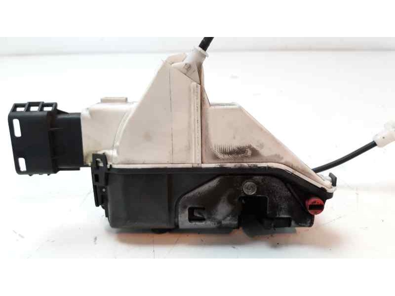 Recambio de cerradura puerta trasera derecha para citroen c3 attraction referencia OEM IAM 9800624980  