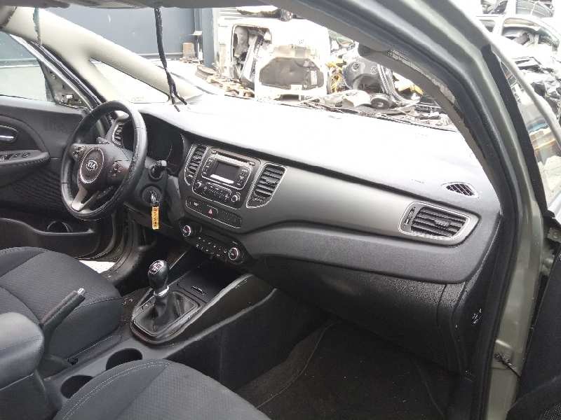 kia carens ( ) del año 2017