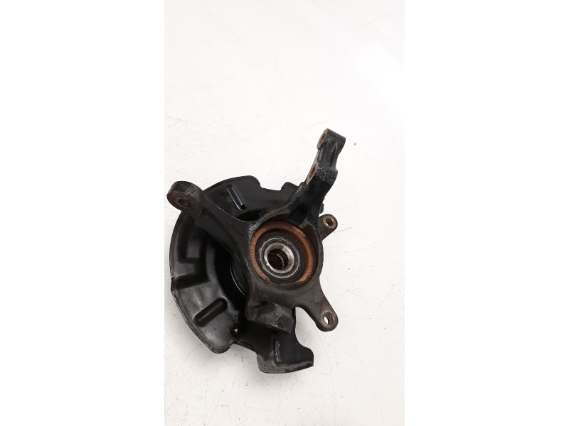 Recambio de mangueta delantera izquierda para suzuki vitara 1.6 ddis comfort 4x4 referencia OEM IAM 4515161M00000  