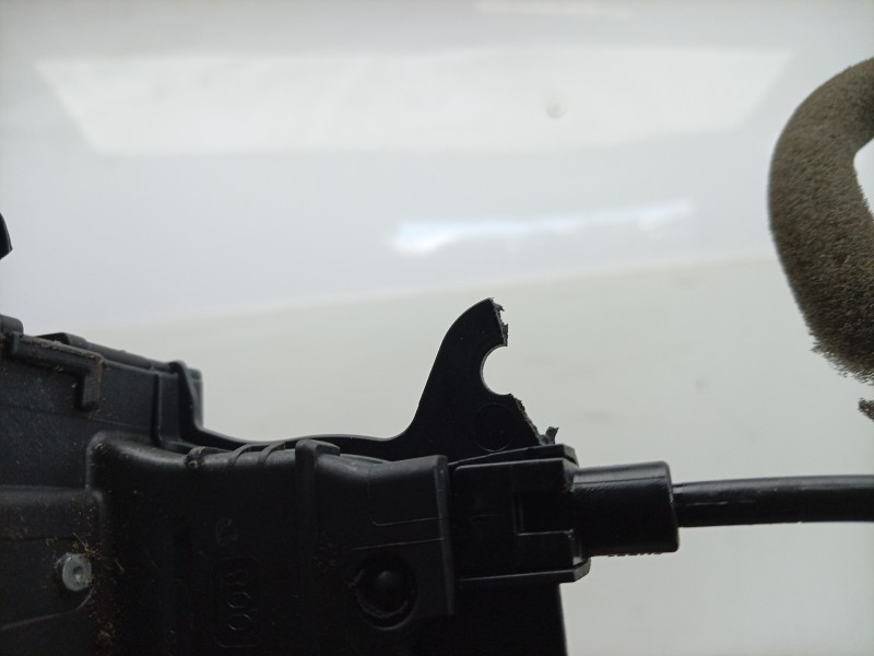 Recambio de cerradura puerta delantera izquierda para renault clio iv (bh_) 0.9 tce 90 referencia OEM IAM  805033000R 