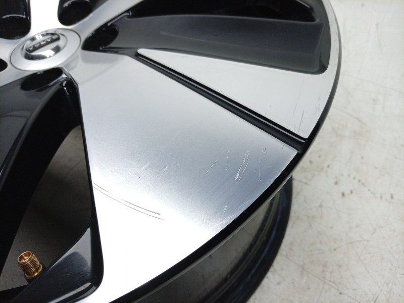 Recambio de llanta para volvo xc40 (536) t2 referencia OEM IAM  31680403 