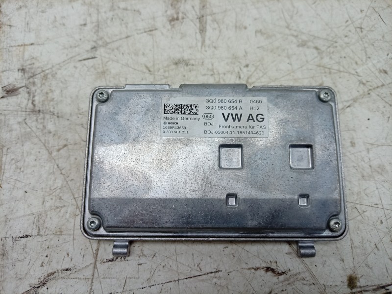 Recambio de camara vision frontal para volkswagen t-cross (c11, d31) 1.0 tsi referencia OEM IAM  3Q0980654R 