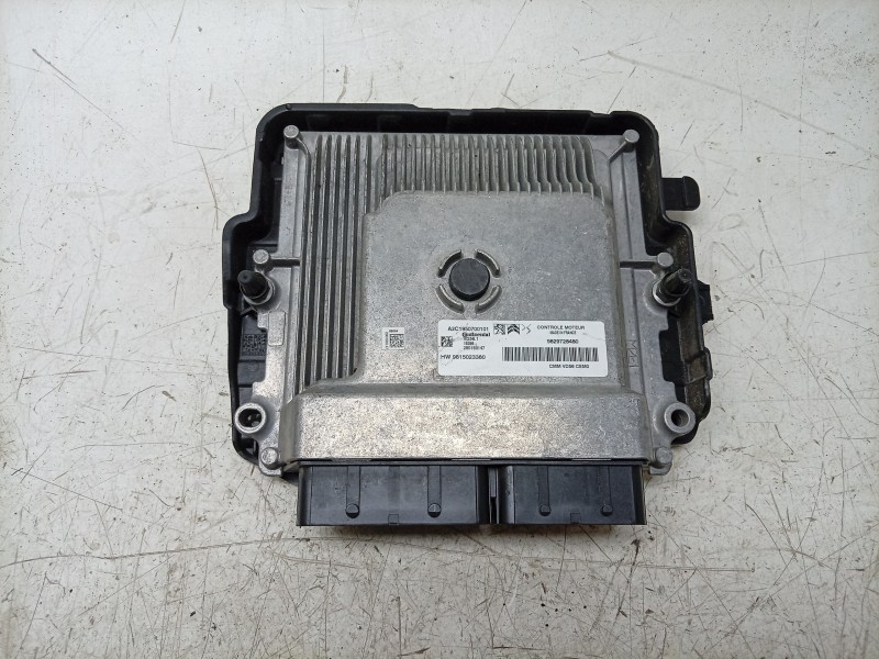 Recambio de centralita motor uce para opel crossland x / crossland (p17, p2qo) 1.2 (75) referencia OEM IAM  9829728480 