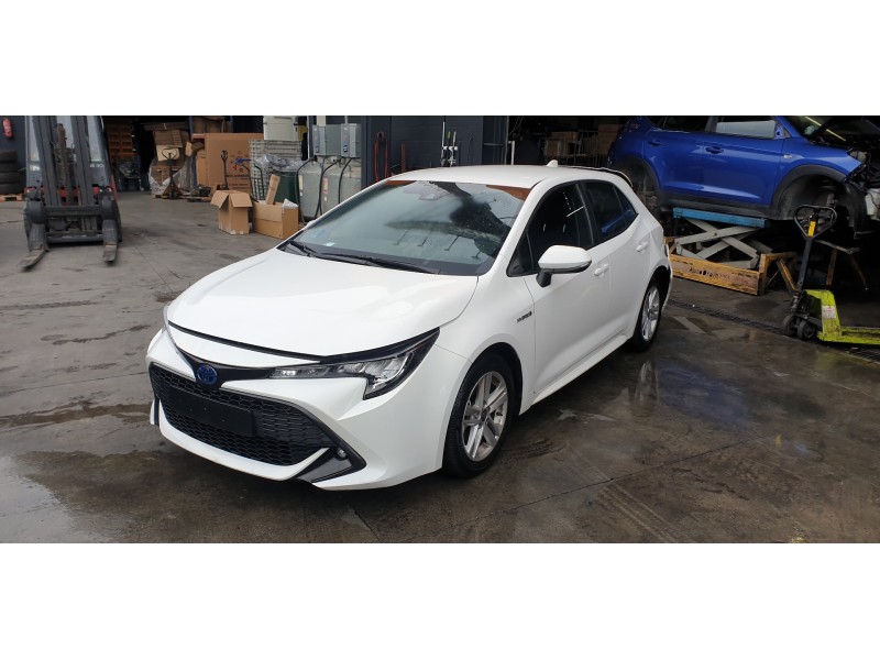 toyota corolla (e21) del año 2021