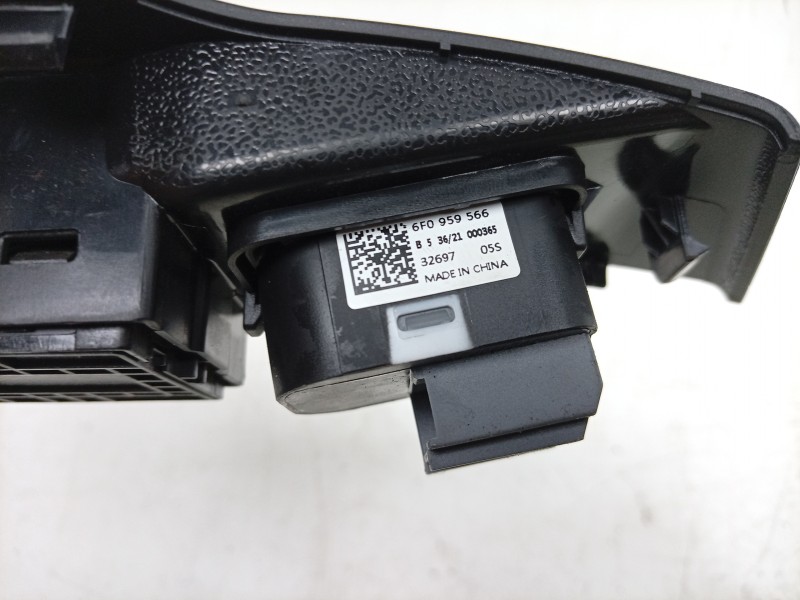 Recambio de mando elevalunas delantero izquierdo para seat ibiza v (kj1, kjg) 1.0 mpi referencia OEM IAM 6F0959566 5G0959857F 14