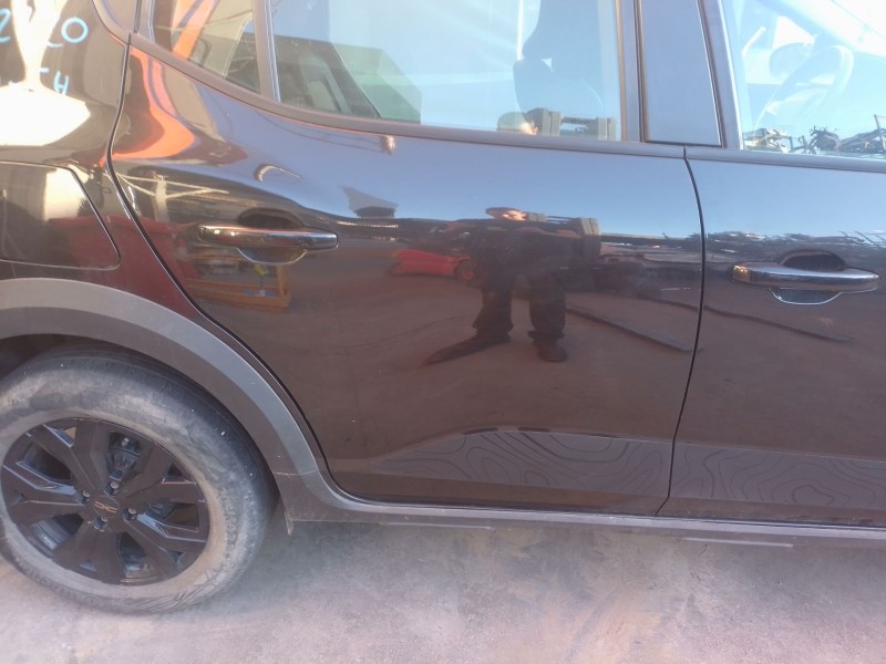 Recambio de puerta trasera derecha para dacia sandero iii 1.0 tce 90 referencia OEM IAM   