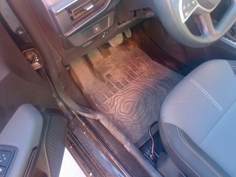 Recambio de juego alfombrillas para dacia sandero iii 1.0 tce 90 referencia OEM IAM   