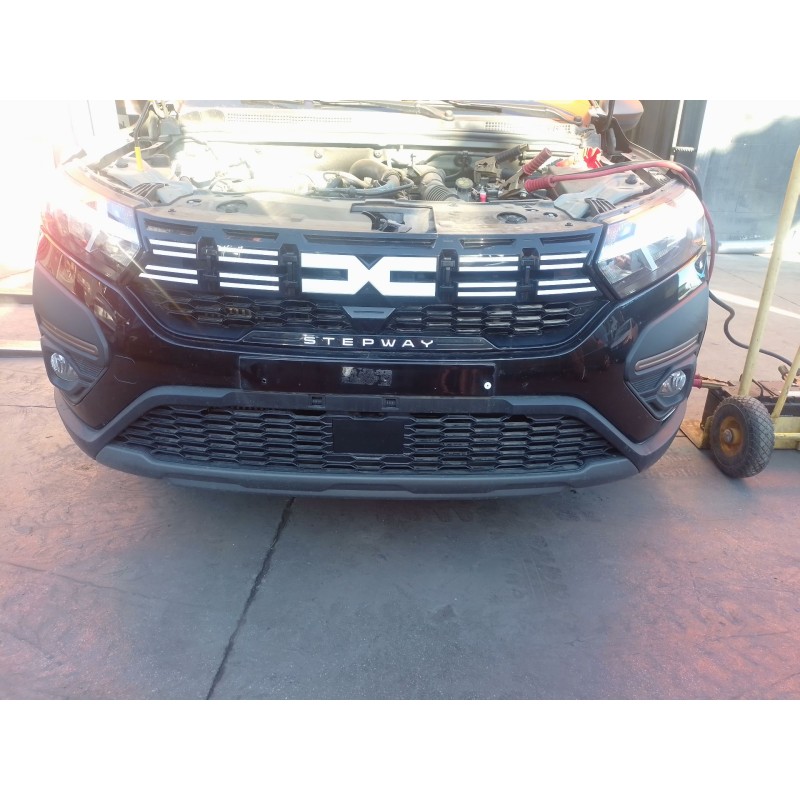Recambio de paragolpes delantero para dacia sandero iii 1.0 tce 90 referencia OEM IAM   