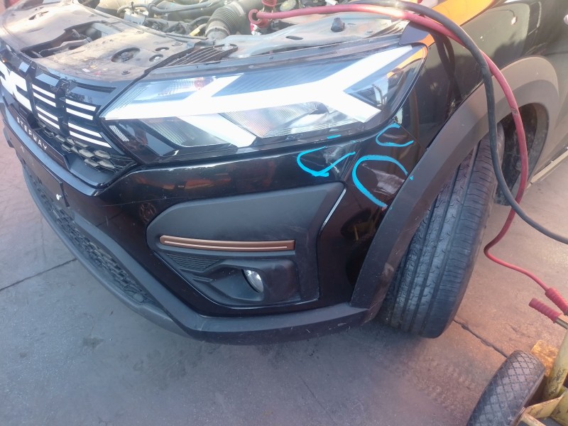 Recambio de paragolpes delantero para dacia sandero iii 1.0 tce 90 referencia OEM IAM   