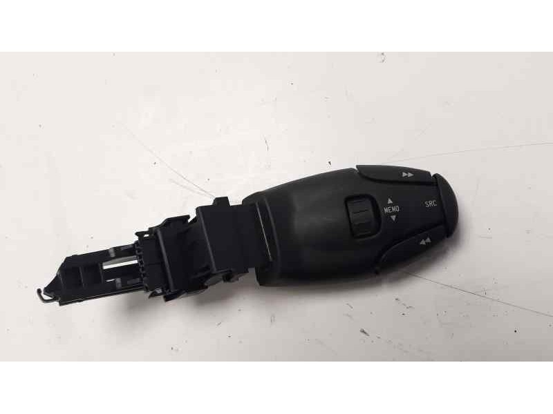 Recambio de mando volante para citroen c3 attraction referencia OEM IAM 96666836XT  