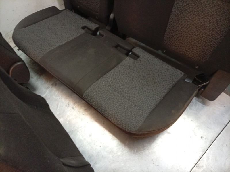 Recambio de juego asientos completo para opel crossland x / crossland (p17, p2qo) 1.2 (75) referencia OEM IAM  YQ008141ZQ 