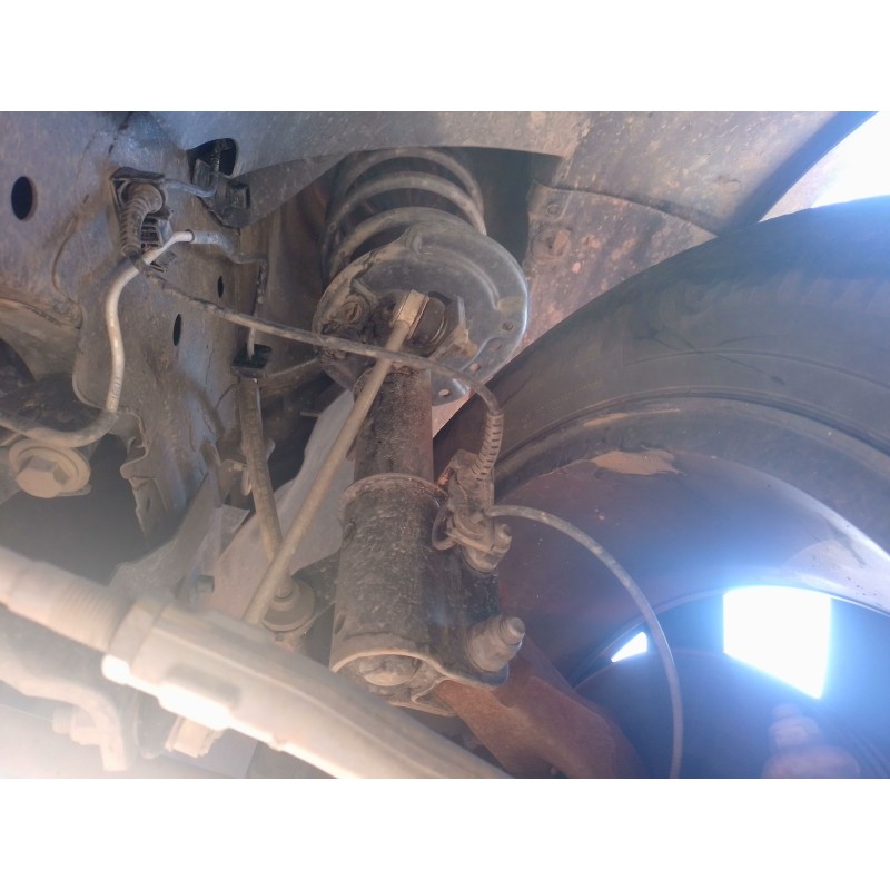 Recambio de amortiguador delantero derecho para dacia sandero iii 1.0 tce 90 referencia OEM IAM   