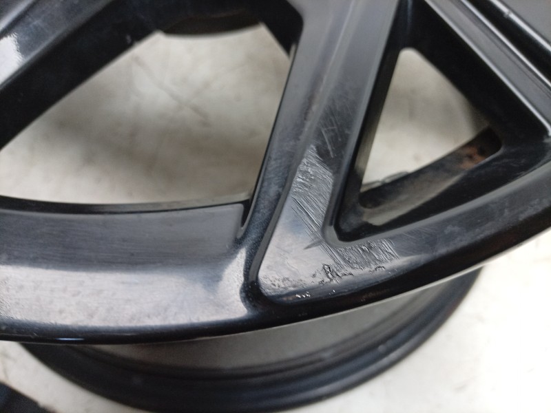 Recambio de llanta para opel astra l (ov5) 1.2 (fphnsl, fphnsr) referencia OEM IAM 98470653ZR 9843281580 