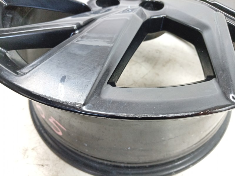 Recambio de llanta para opel astra l (ov5) 1.2 (fphnsl, fphnsr) referencia OEM IAM  9843281580 