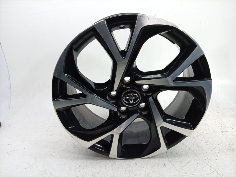 Recambio de llanta para toyota c-hr hybrid active referencia OEM IAM  42611YP360 