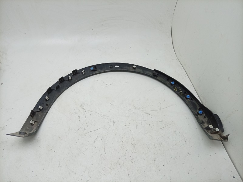 Recambio de aletin trasero izquierdo para citroën c4 iii (ba_, bb_, bc_) 1.2 puretech 130 (bahnsa, bahnsb) referencia OEM IAM  9