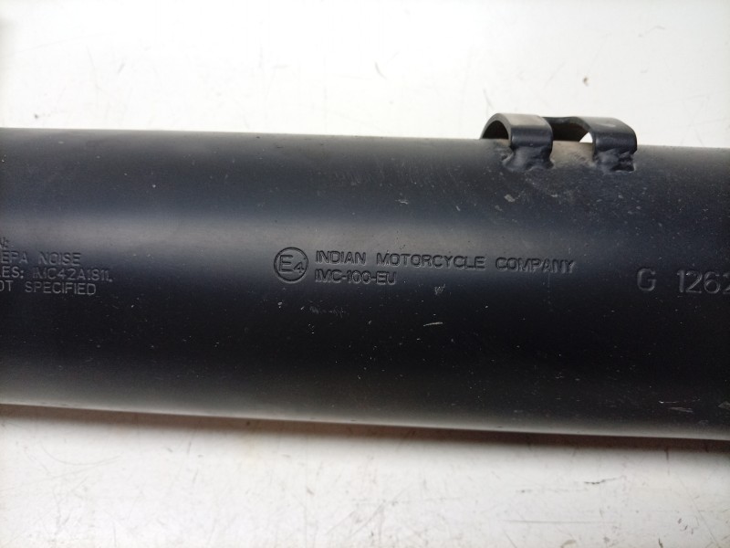Recambio de silenciador trasero para indian springfield springfield dark horse (t) referencia OEM IAM 1262384266 1262384266 
