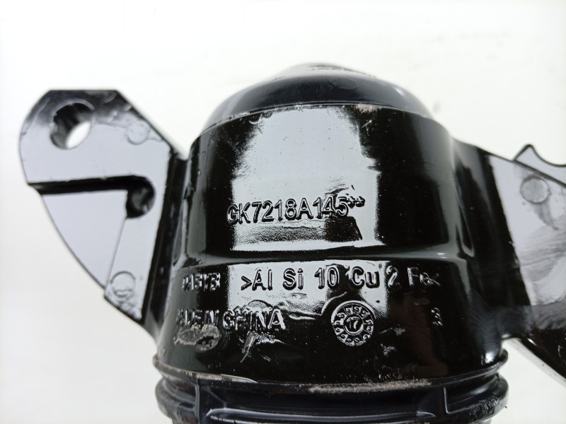 Recambio de amortiguador trasero izquierdo para jaguar e-pace first edition referencia OEM IAM GK7218A145 J9C1776 