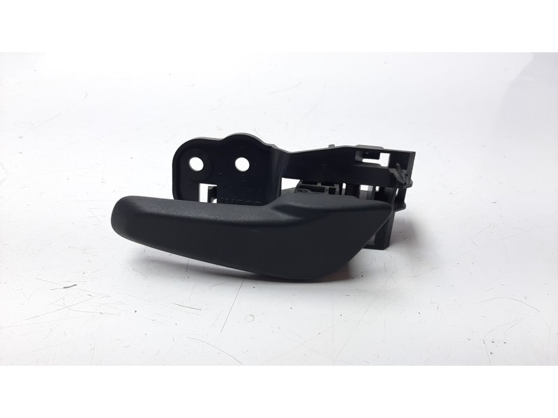 Recambio de maneta interior delantera derecha para iveco daily furgón 2.3 diesel referencia OEM IAM 5801834162  