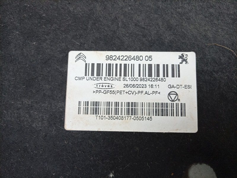 Recambio de cubrecarter para peugeot 2008 ii (ud_, us_, uy_, uj_, ur_, uc_) 1.2 puretech 100 referencia OEM IAM  9866186980 